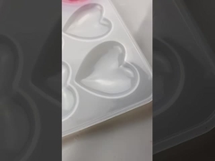 Prosta elegancja w przejrzystej żywicy